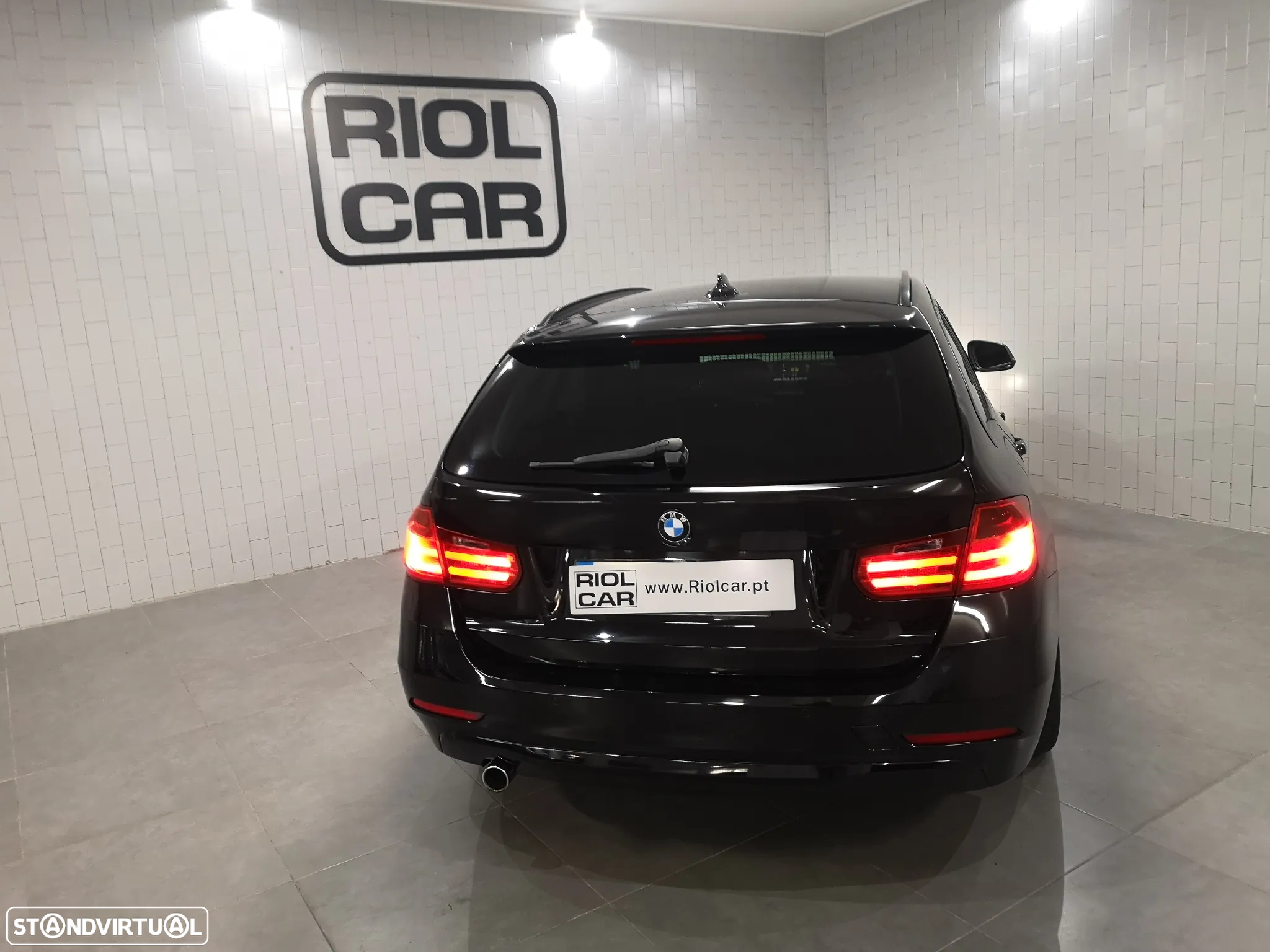 BMW 320 d DPF Touring Edition Sport - 10