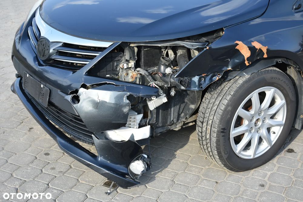 Toyota Avensis 2.0 D-4D Comfort - 7