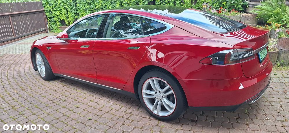Tesla Model S Standard - 2