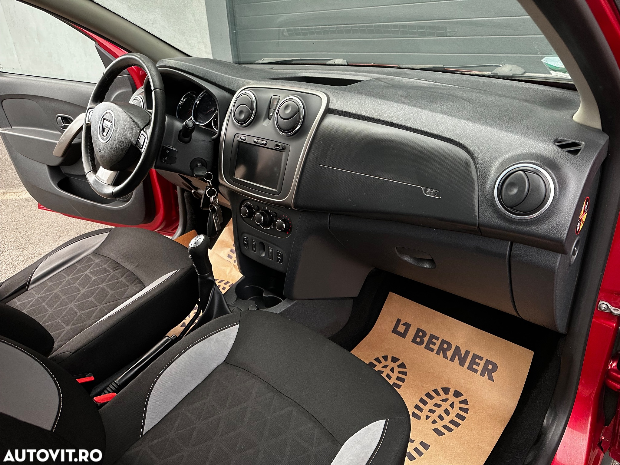 Dacia Sandero Stepway dCi 90 Prestige - 9