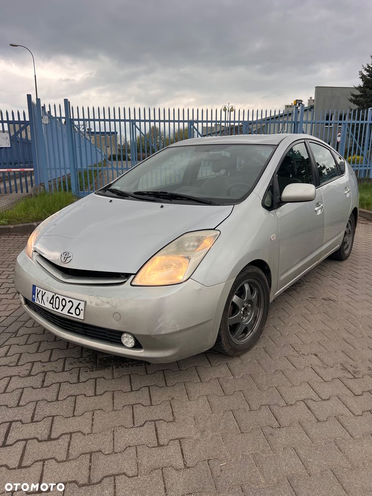 Toyota Prius 1.5 VVT-i Sol - 1