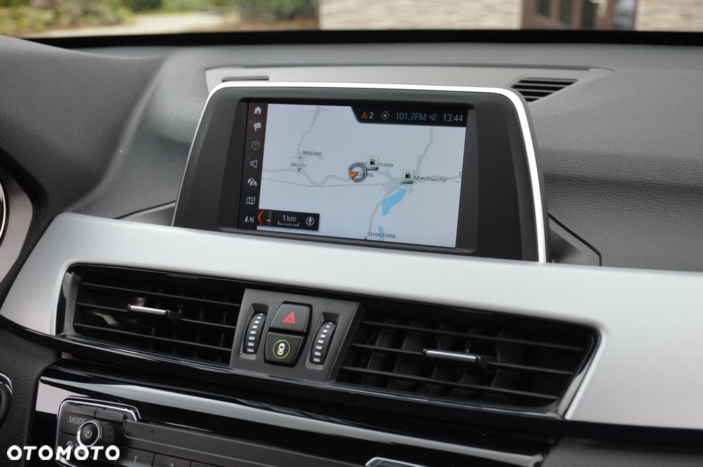 BMW X1 - 24
