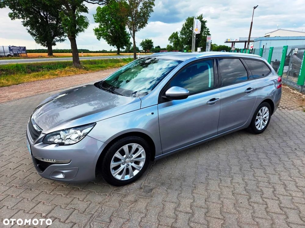 Peugeot 308 1.6 e-HDi Allure S&S - 19