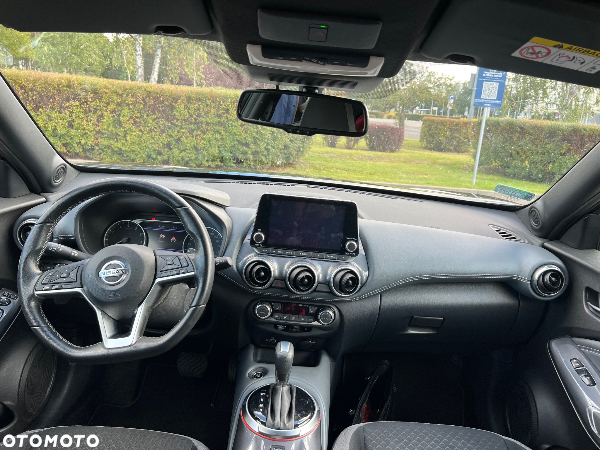 Nissan Juke 1.0 DIG-T N-Connecta DCT - 10