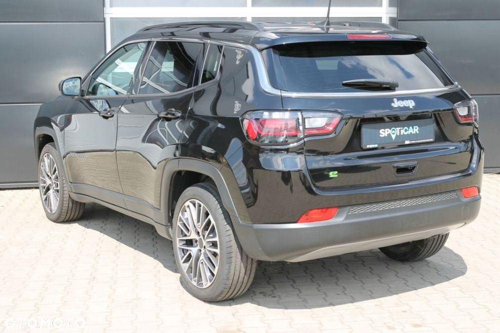 Jeep Compass - 14