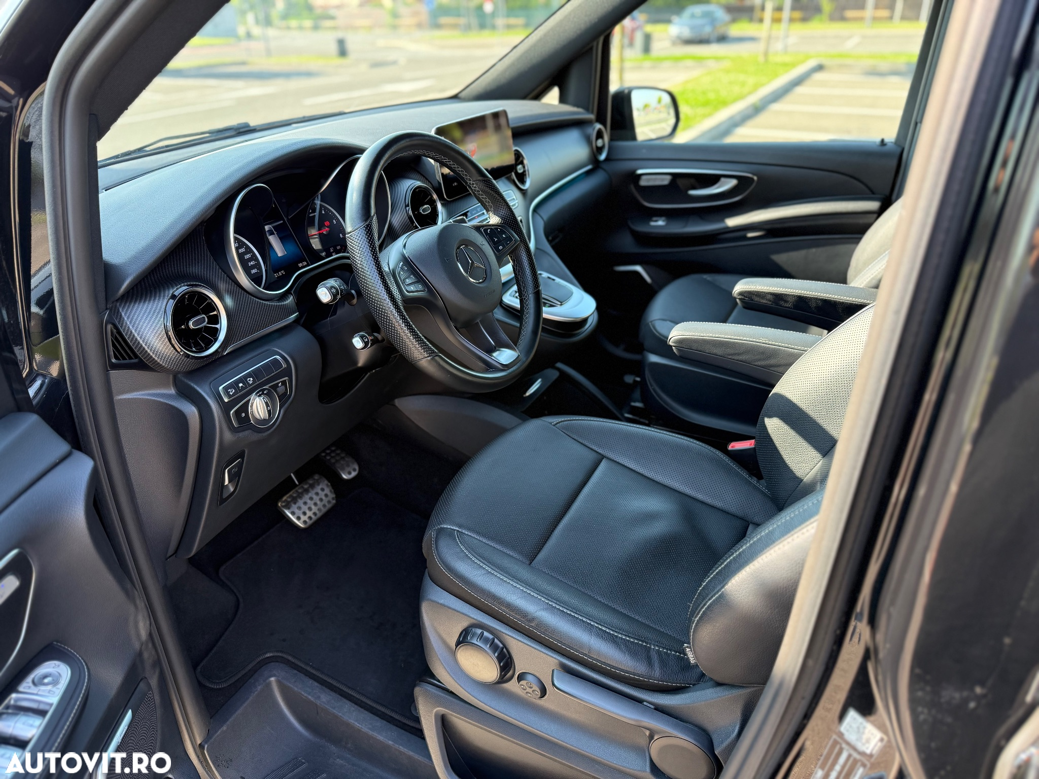 Mercedes-Benz V 300 d lang 4Matic 9G-TRONIC Avantgarde Edition 2021 - 10