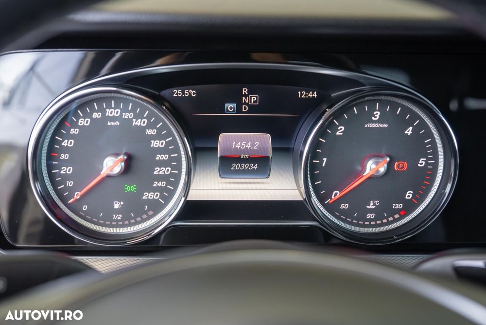 Mercedes-Benz E 220 d 4Matic 9G-TRONIC Avantgarde - 15