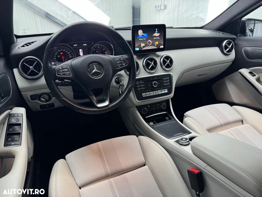 Mercedes-Benz A 200 d 7G-DCT AMG Line - 14