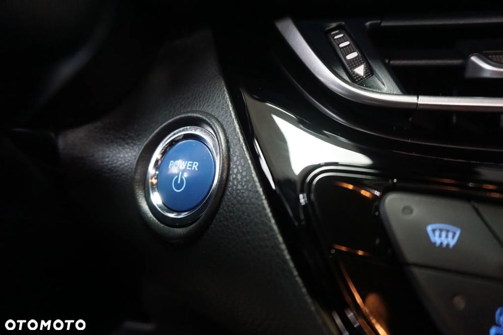 Toyota C-HR Hybrid Business-Edition - 28