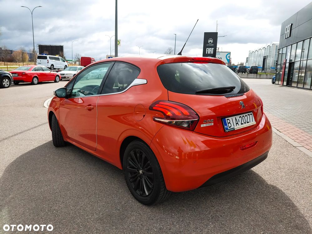 Peugeot 208 1.2 PureTech Allure S&S - 9