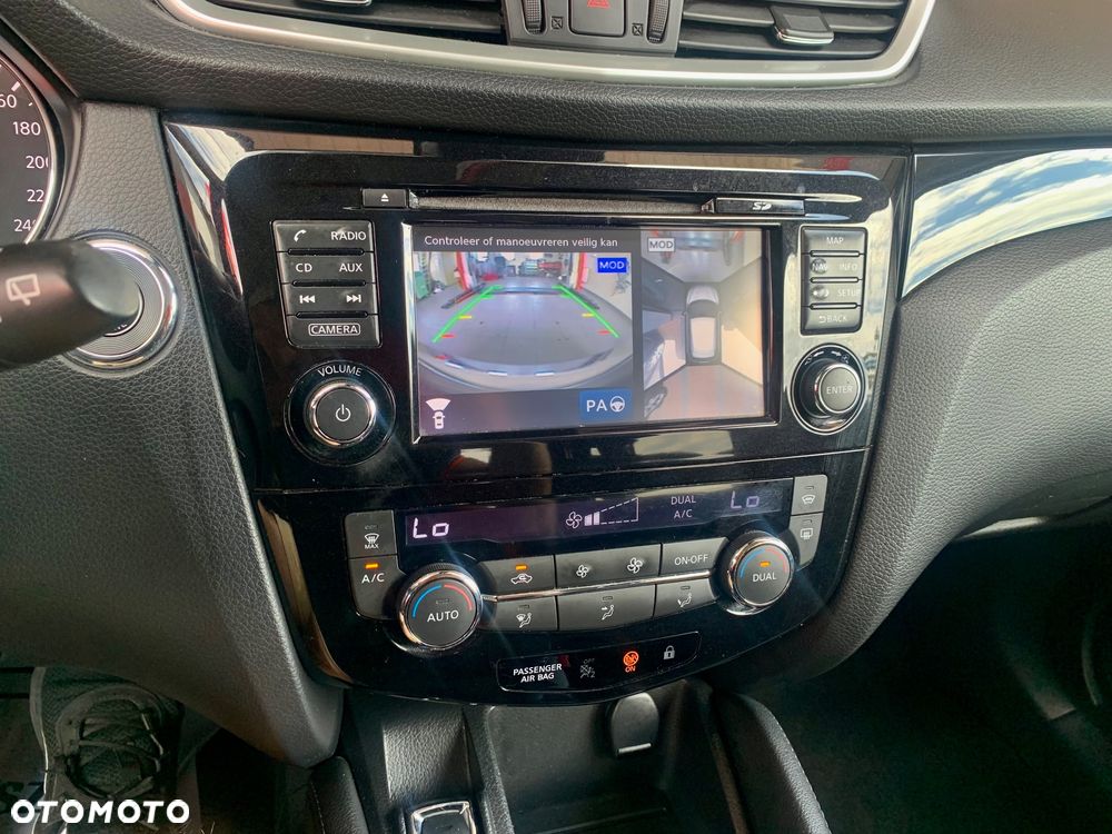 Nissan Qashqai 1.6 DIG-T Tekna - 22