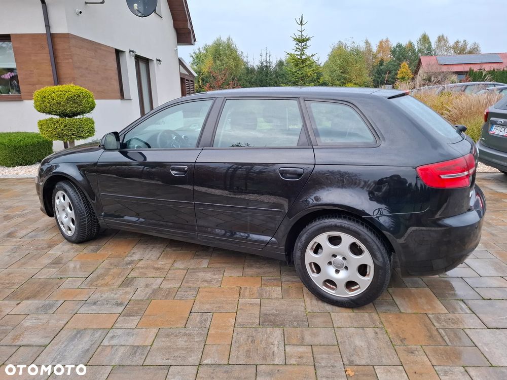 Audi A3 Sportback 1.6 Ambiente - 13