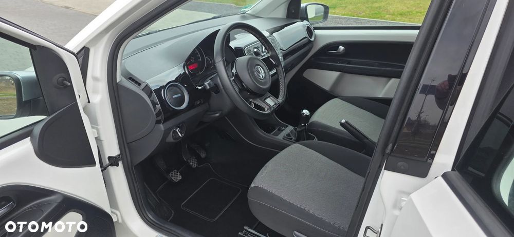 Volkswagen up! cheer - 16