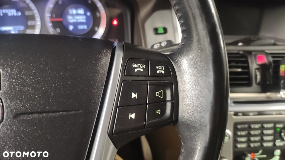 Volvo XC 60 2.4D AWD Summum - 13