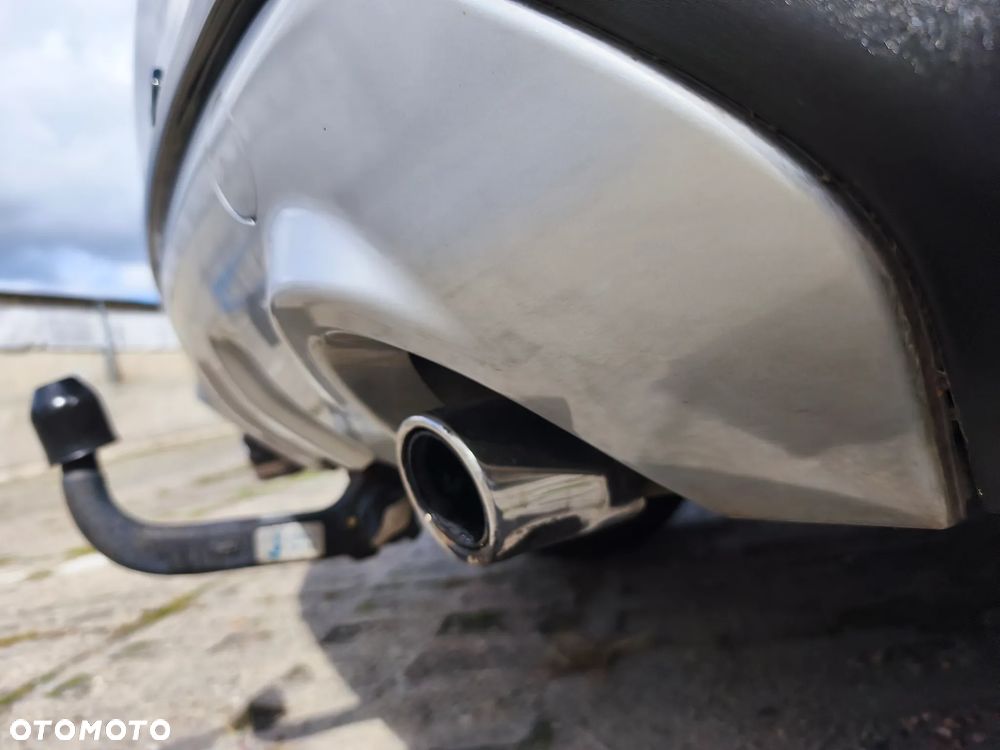 Ford Kuga 2.0 TDCi 4WD Titanium - 29