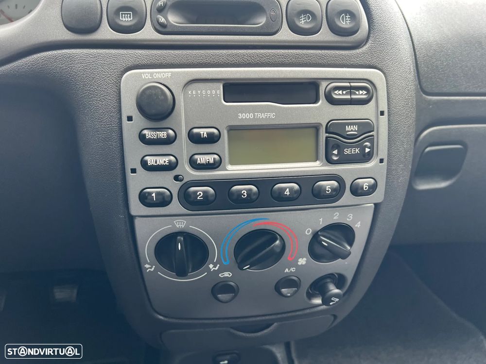 Ford Fiesta 1.25 Studio - 15