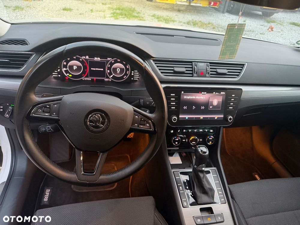 Skoda Superb 2.0 TDI DSG Style - 17