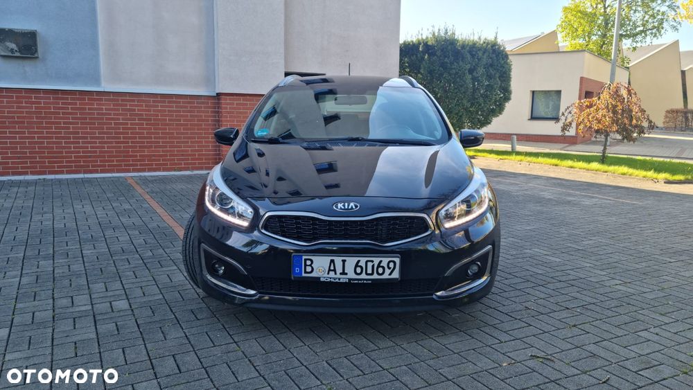 Kia Ceed 1.6 CRDi 136 ISG Spirit - 8
