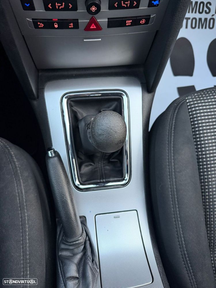 Peugeot 407 1.6 HDi Executive - 25