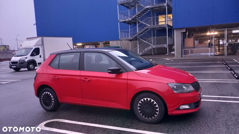 Skoda Fabia 1.0 MPI Cool Edition Red & Grey - 11