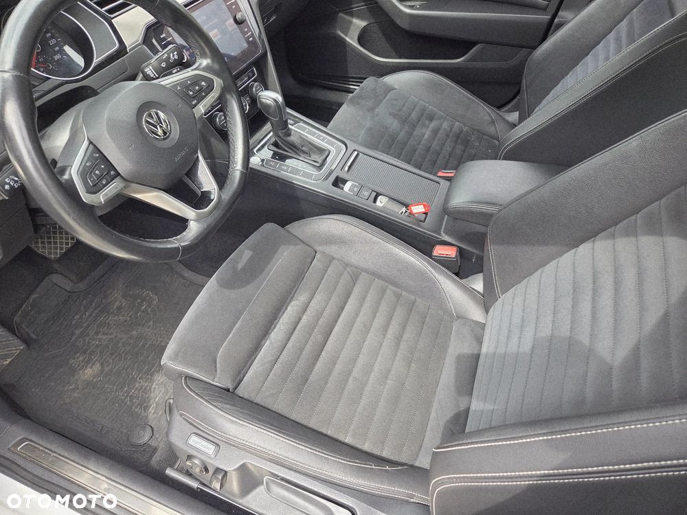 Volkswagen Passat - 15