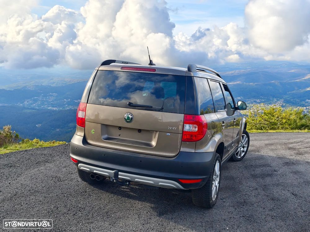 Skoda Yeti 2.0 TDI 4x4 Elegance PLUS EDITION - 20