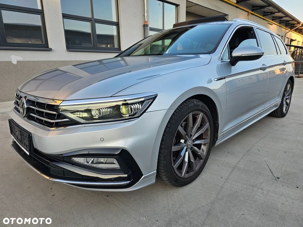Volkswagen Passat 2.0 TDI SCR DSG Elegance - 1