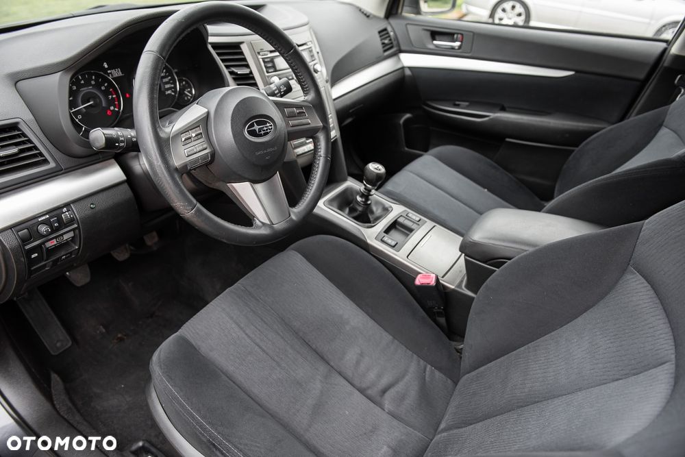 Subaru Outback - 30