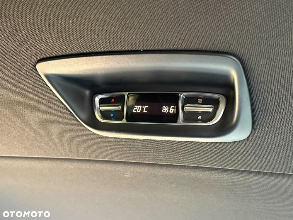 Mercedes-Benz Klasa V 300 d Avantgarde 9G-Tronic (ekstra d³) - 23