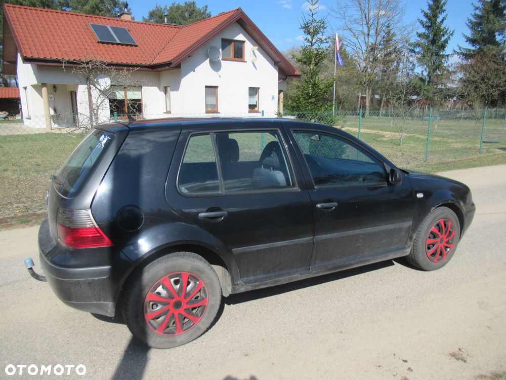 Volkswagen Golf - 4
