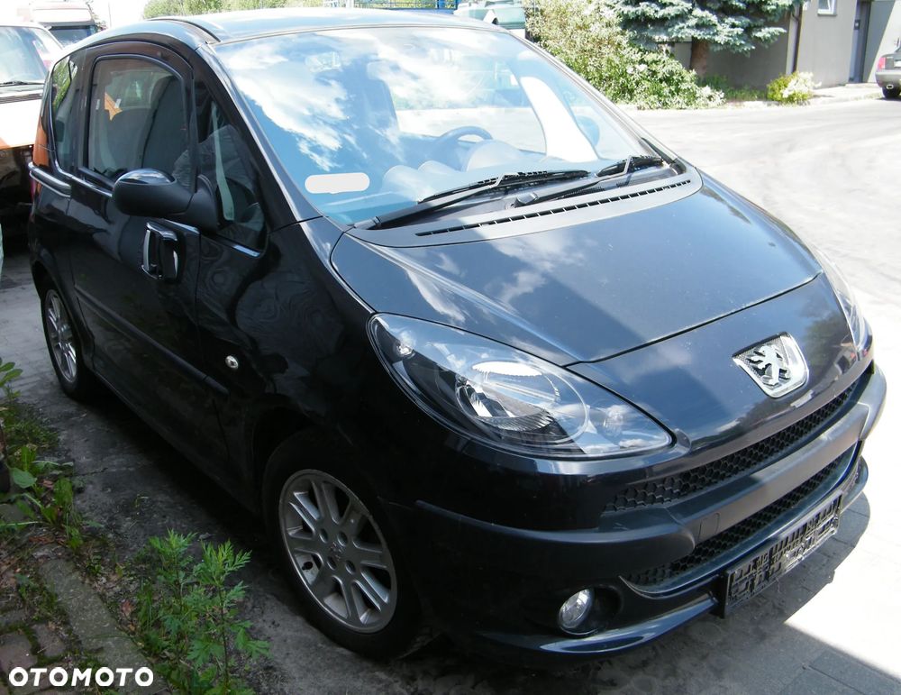 Peugeot 1007 (05-09r.) 1.6 BG 109KM silnik TU5JP4 Skrzynia 20CP64 lakier EXLD. Cały na części - 2