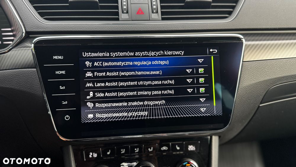 Skoda Superb 2.0 TDI SCR Sportline DSG - 32