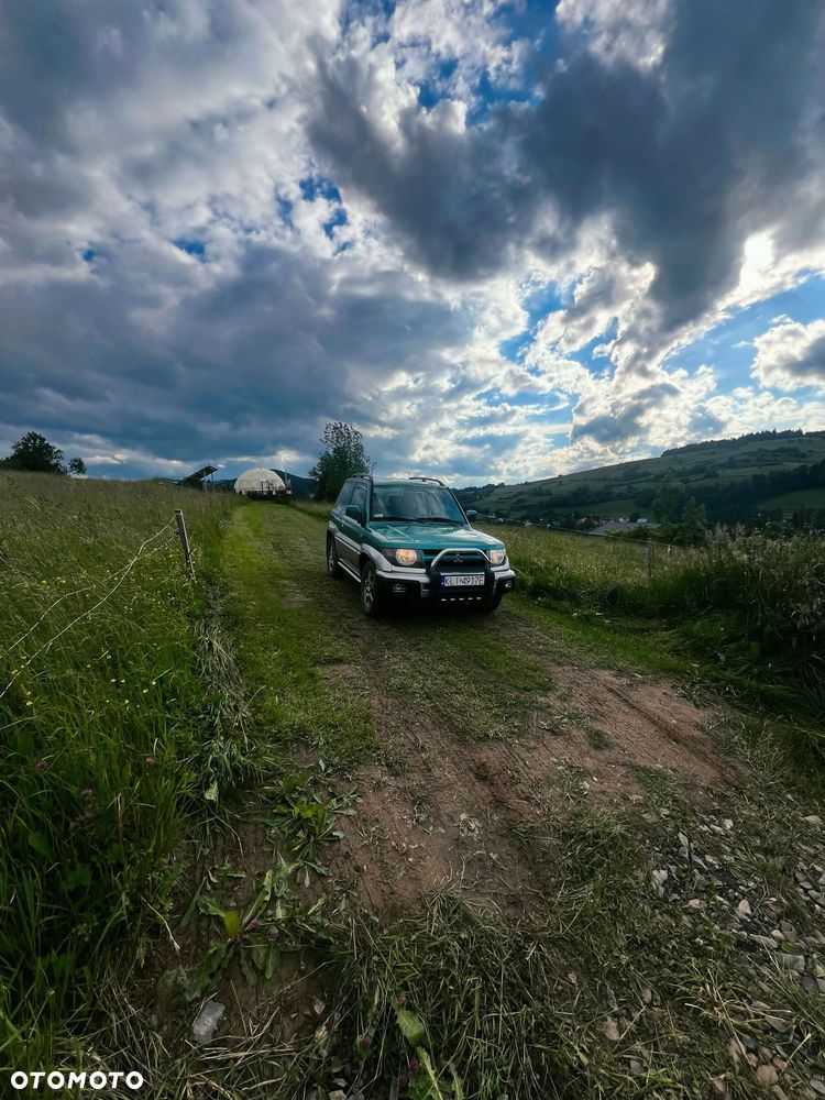 Mitsubishi Pajero Pinin - 2