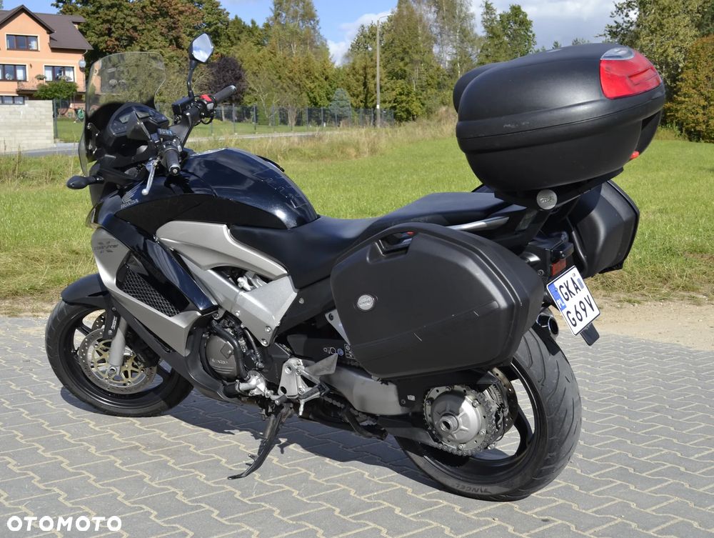 Honda VFR - 3