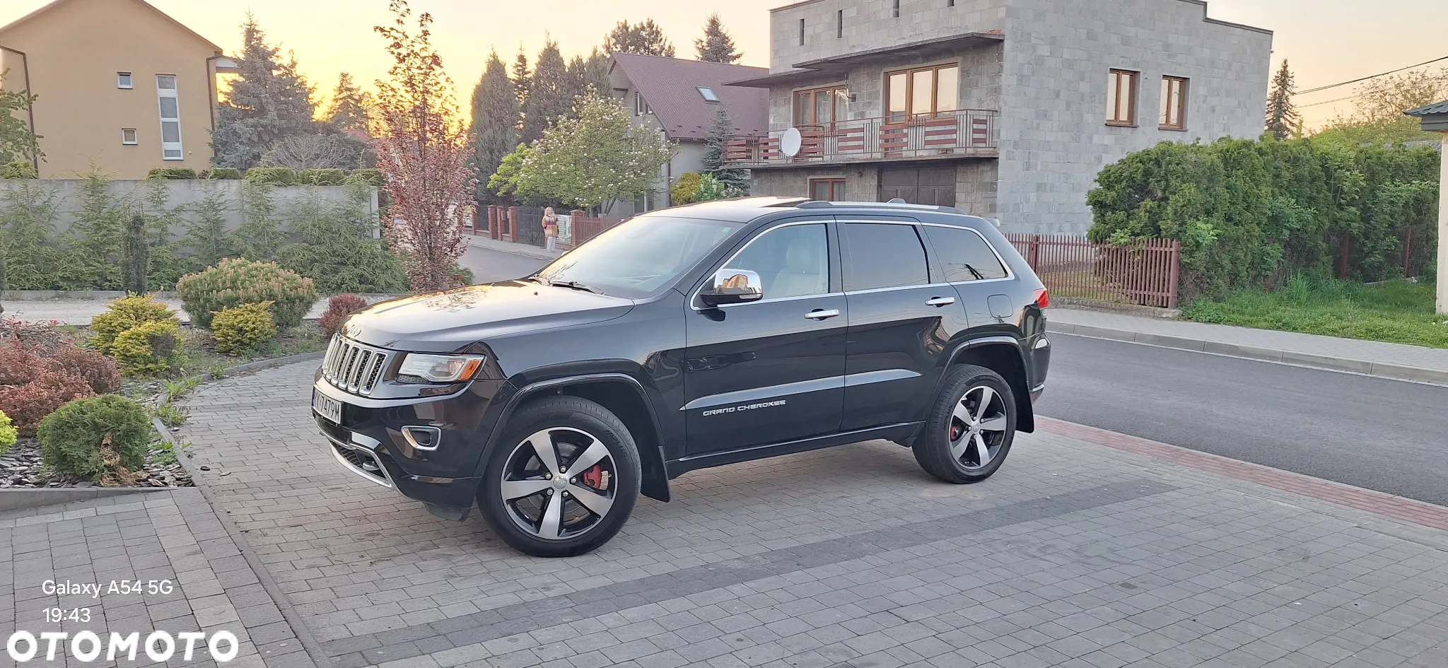 Jeep Grand Cherokee 5.7 V8 HEMI 4WD Automatik Overland