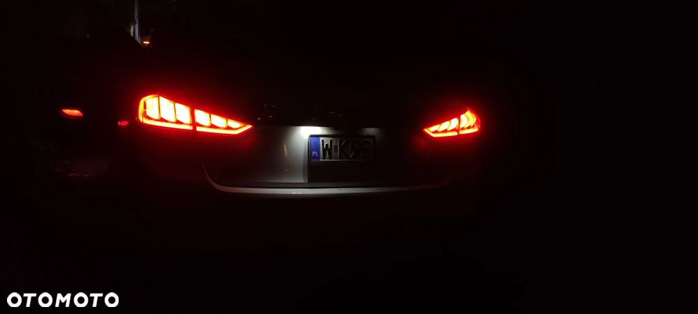 Hyundai Genesis 3.8 V6 GDI - 17