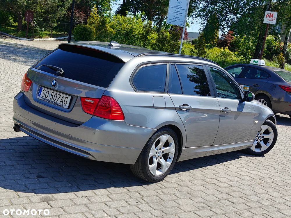 BMW Seria 3 318d Edition Exclusive - 1