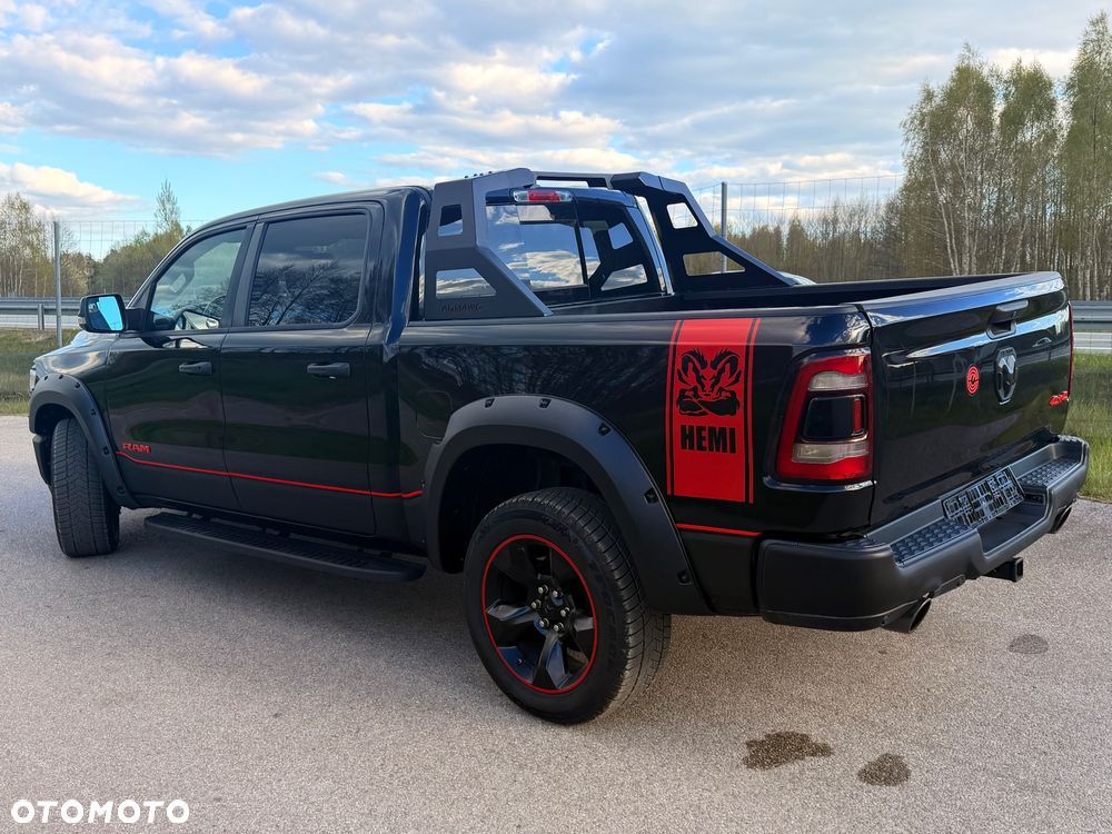 Dodge RAM - 1