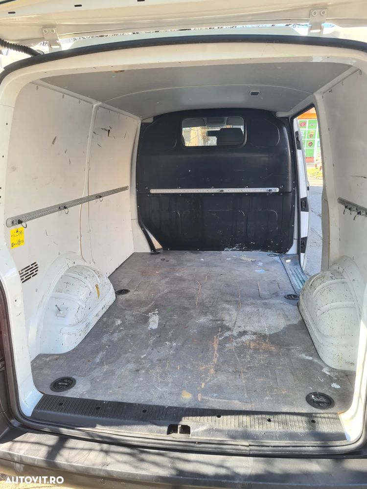 Volkswagen Transporter - 8