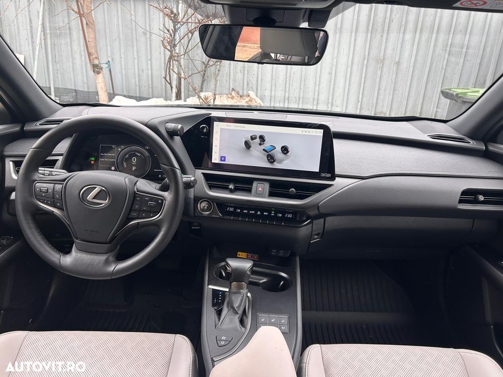 Lexus UX 250h E-FOUR Luxury ML - 7