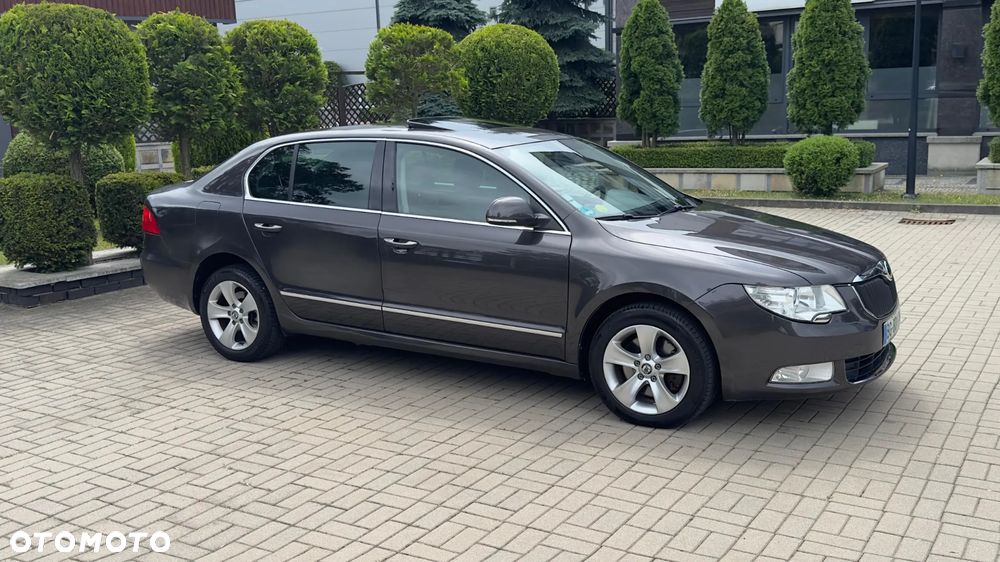 Skoda Superb 2.0 TDI Exclusive - 10