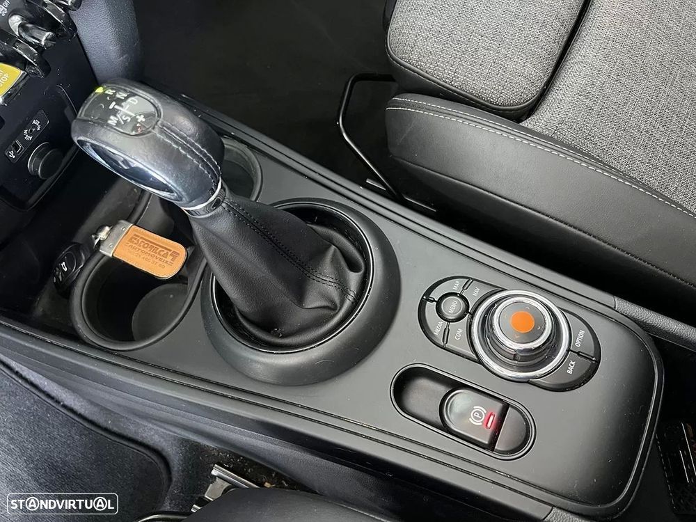 MINI Countryman Cooper SE ALL4 Auto - 15