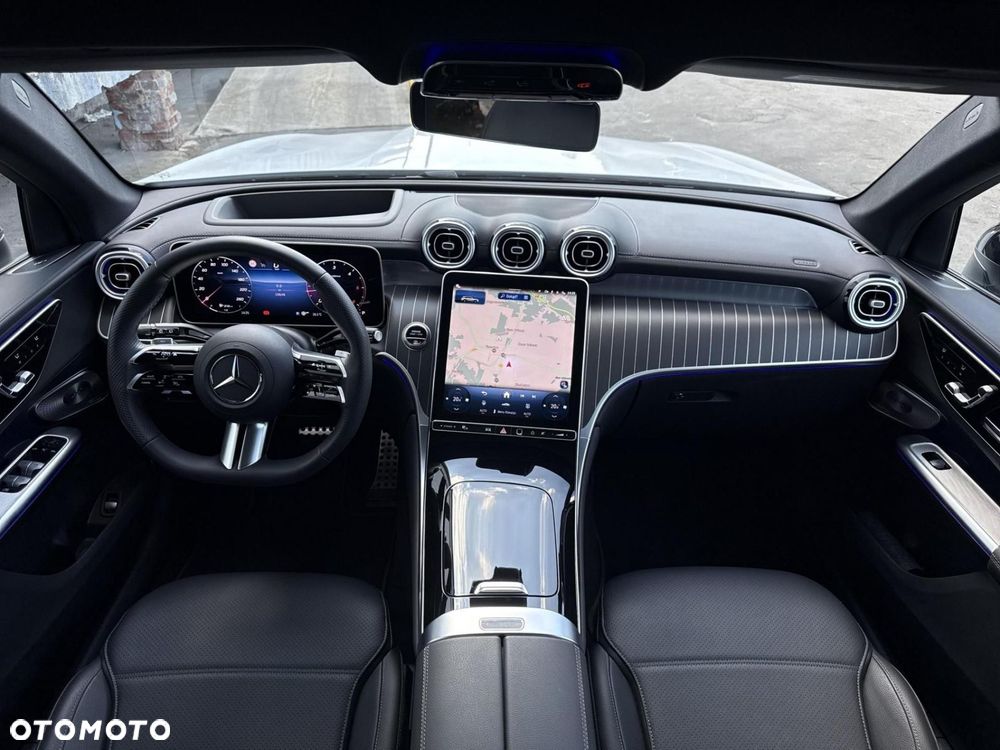 Mercedes-Benz GLC - 21