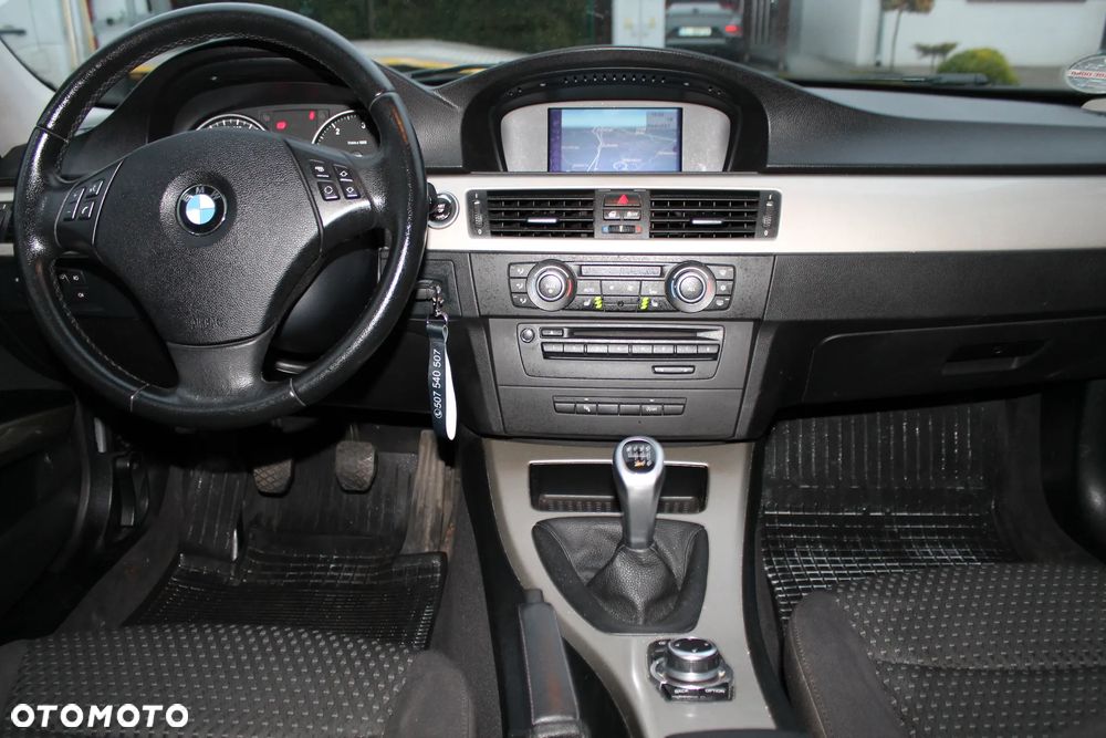 BMW Seria 3 320d - 8