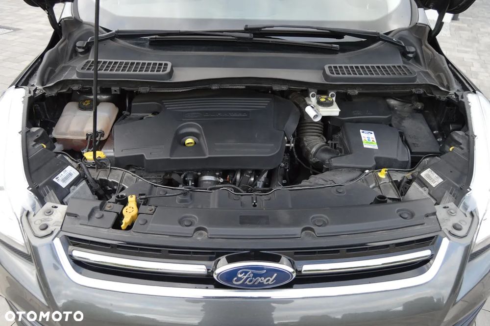 Ford Kuga 2.0 TDCi 2x4 Titanium - 19