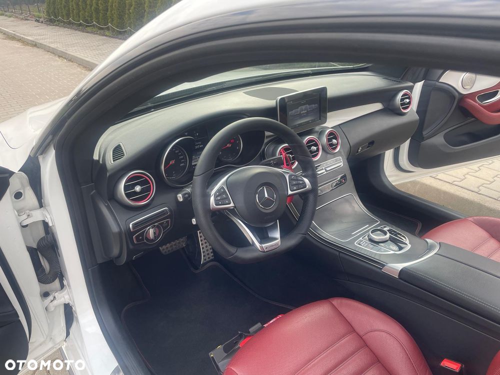 Mercedes-Benz Klasa C 200 4-Matic 9G-Tronic - 12