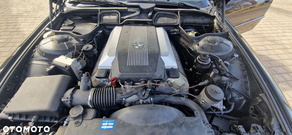 BMW Seria 7 740i - 17