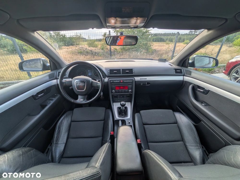 Audi A4 Limousine 2.0T FSI Quattro - 11