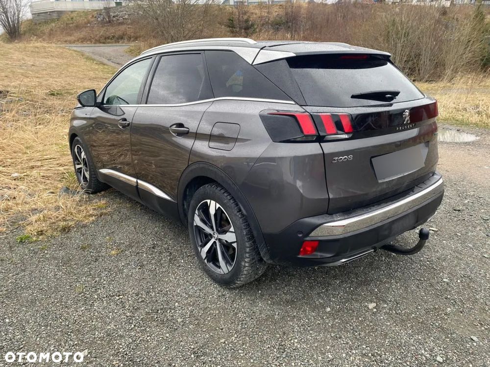 Peugeot 3008 1.6 PureTech Hybrid4 PHEV GT S&S EAT8 - 7