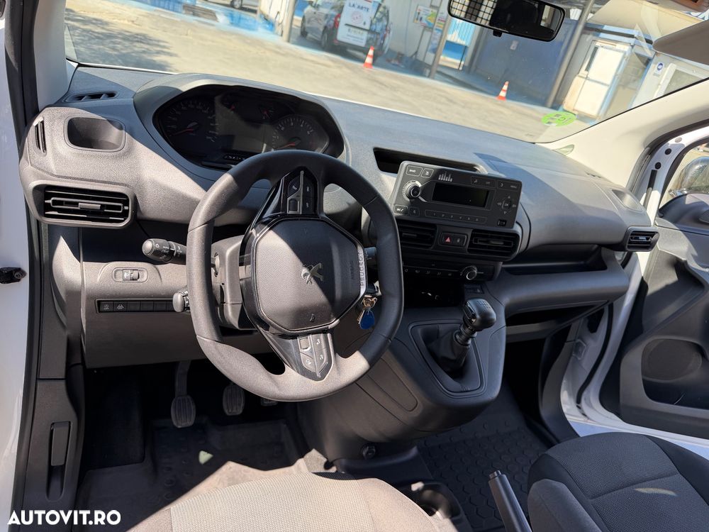 PEUGEOT Rifter 2023 — imagine 14